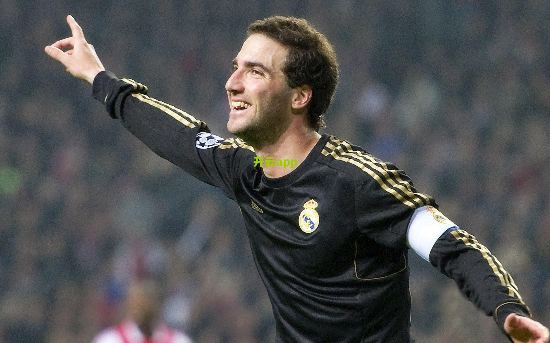 迪纳塔莱感叹意甲变迁,昔日荣光难再现,比赛质量引深思